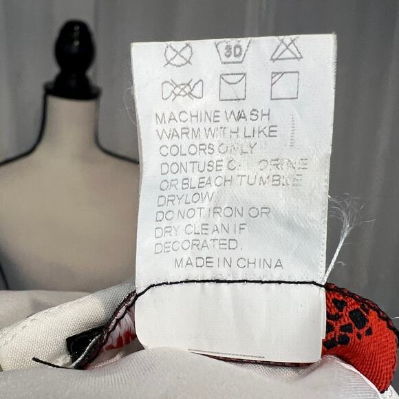 Vivid Importers of NY Tie Front Pearl Blouse Womens Sz Small White Ruffle Sleeve - Picture 8 of 8